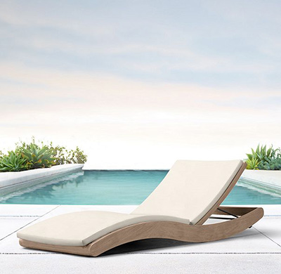 Friday Favorites: Outdoor Chaise Lounges 