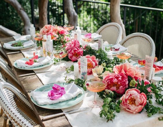 Tips for Carefree Outdoor Entertaining 