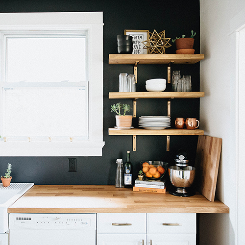 Open Shelving in the Kitchen: Pros and Cons